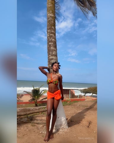 TaylaWella photo