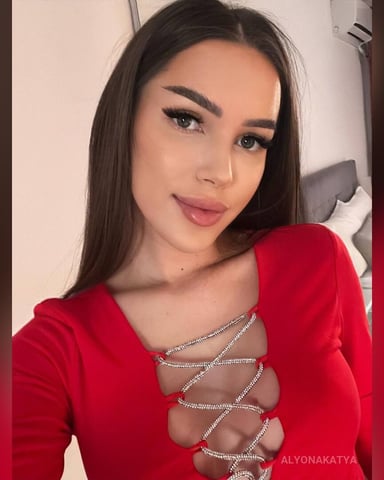 AlyonaKatya foto