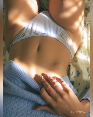 EvelynMay foto
