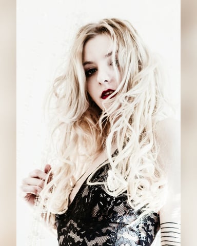 AngelikaMoebius photo