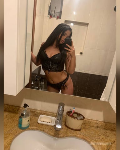JenifferSins foto