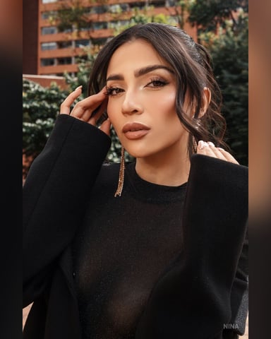 Nina Foto
