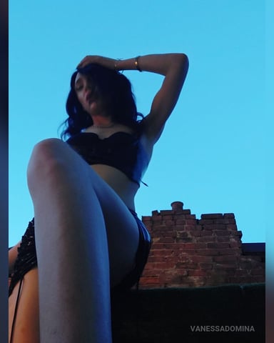 VanessaDomina foto