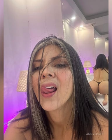 AnnyLoret foto