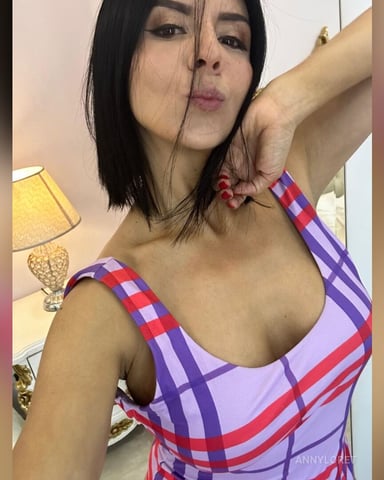 AnnyLoret foto