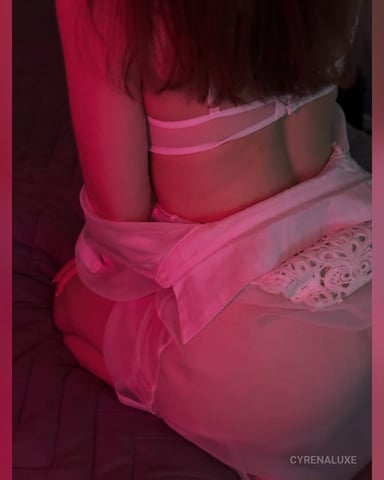 CyrenaLuxe Foto