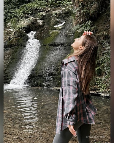 CyrenaLuxe Foto