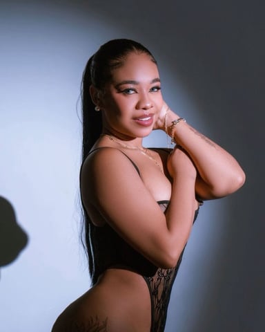 MayaBranson foto
