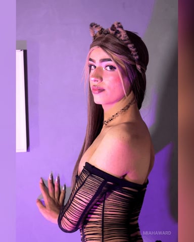 MiaHaward photo