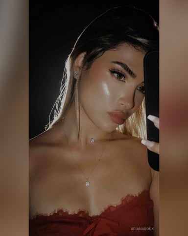 ArianaRoux foto