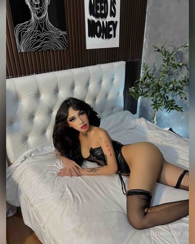 KriziaKinley photo