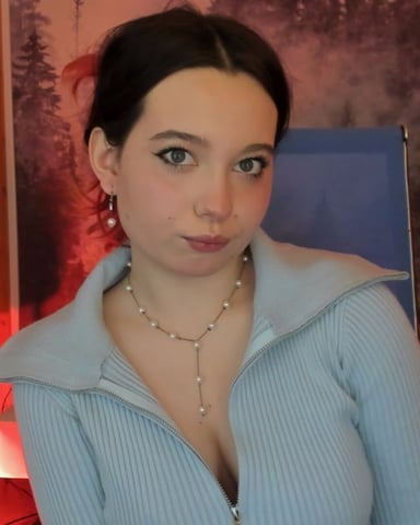 RowenaVeloura photo
