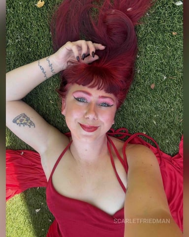 ScarletFriedman, fotografie