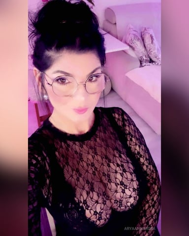 AryaAnnaRosa, fotografie