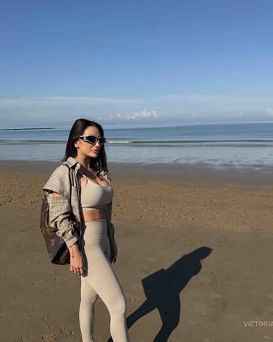 VictoriaJunes photo