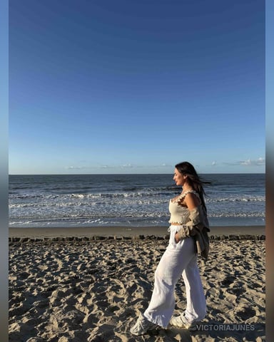 VictoriaJunes photo