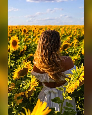 AdelinaLuuna foto