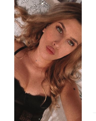 AnneRoselyn photo