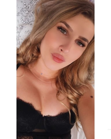 AnneRoselyn photo
