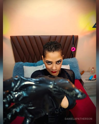 DanielaPatherson foto