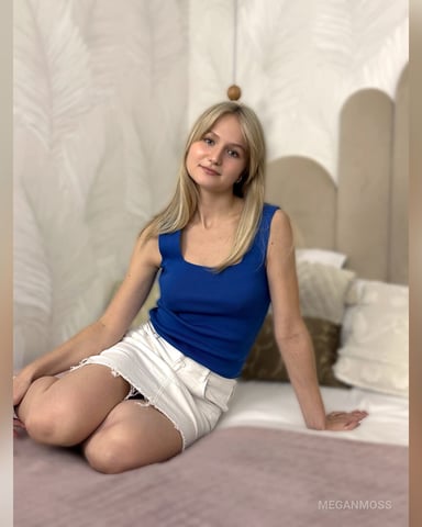 MeganMoss photo 2