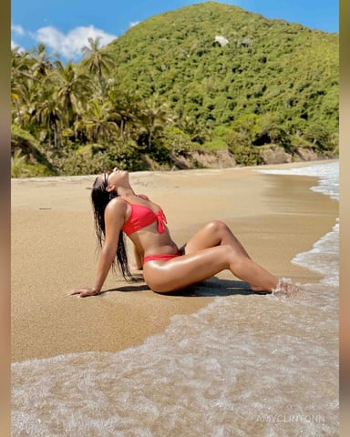 AmyClintonn Foto