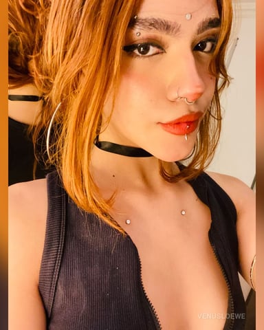 VenusLoewe photo