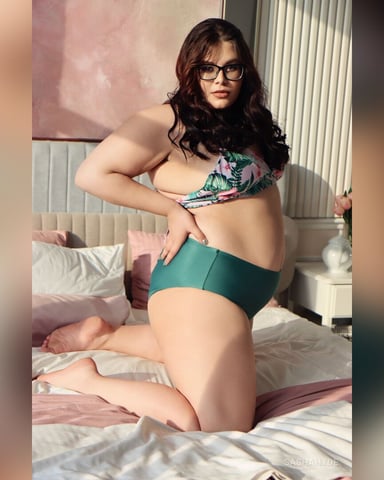 SashaHyde photo