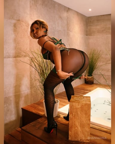ShaniaDina photo