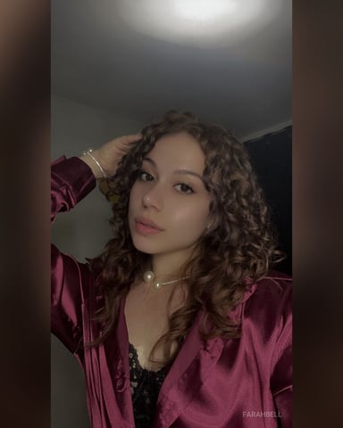 FarahBell photo