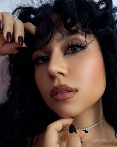 FarahBell photo