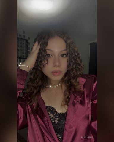 FarahBell photo