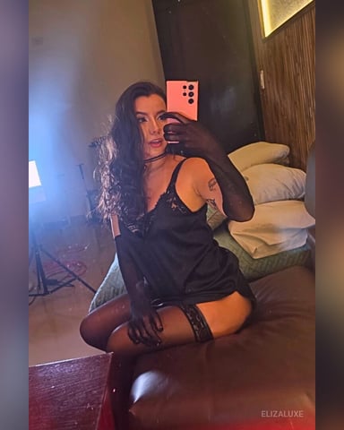 ElizaLuxe Foto