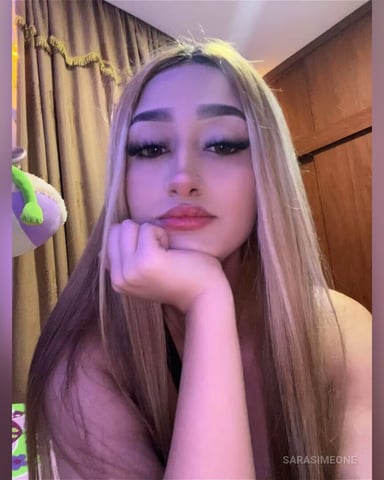 SaraSimeone photo