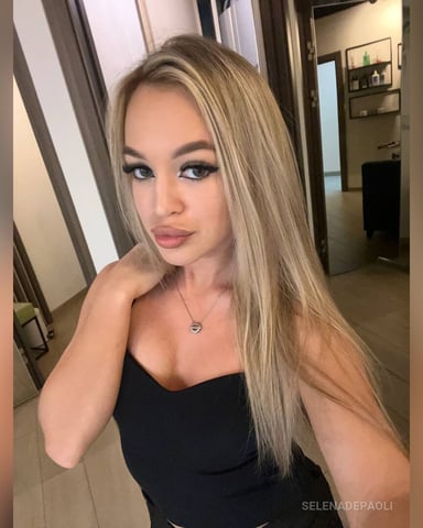 SelenaDepaoli Foto