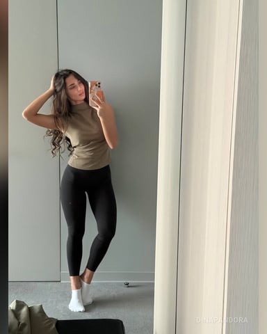 DinaPandora foto