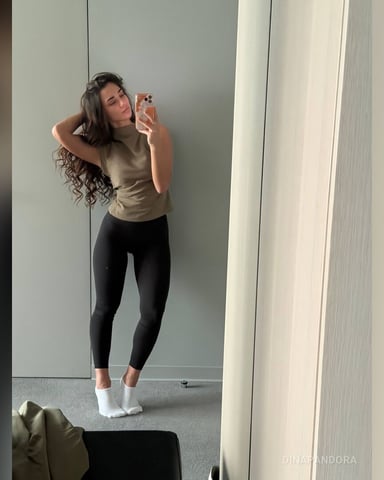 DinaPandora foto