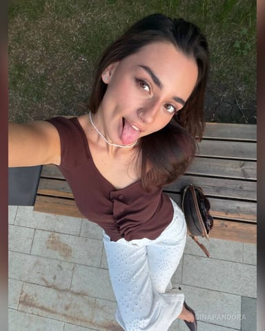 DinaPandora foto