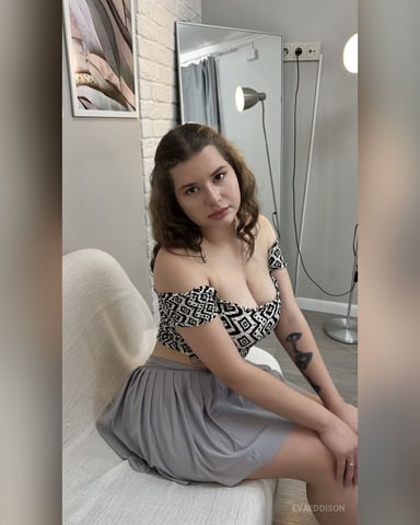 EvaEddison photo
