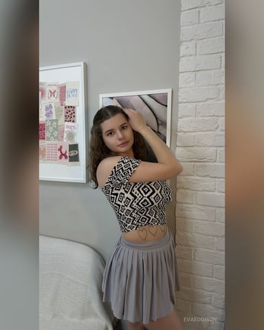EvaEddison photo