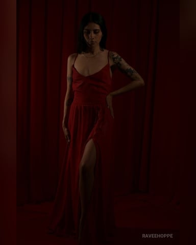 RaveeHoppe photo 2