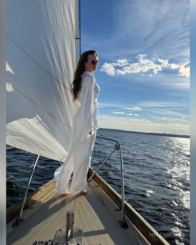 HelenBenit photo