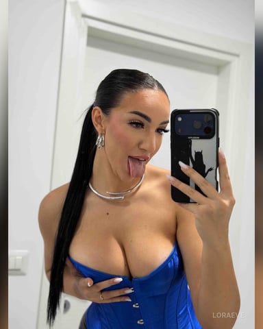 LoraEve Foto