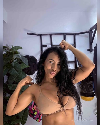 LiindaSanchez photo