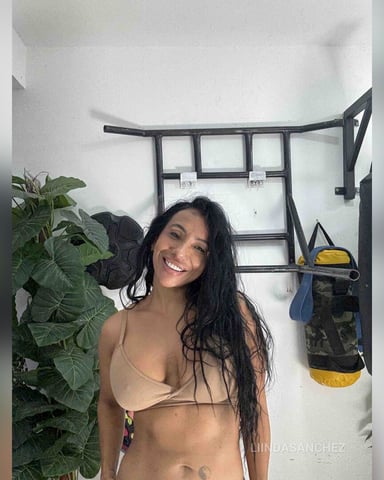 LiindaSanchez photo