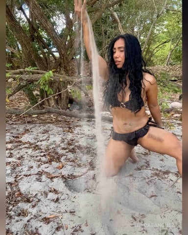 LiindaSanchez photo