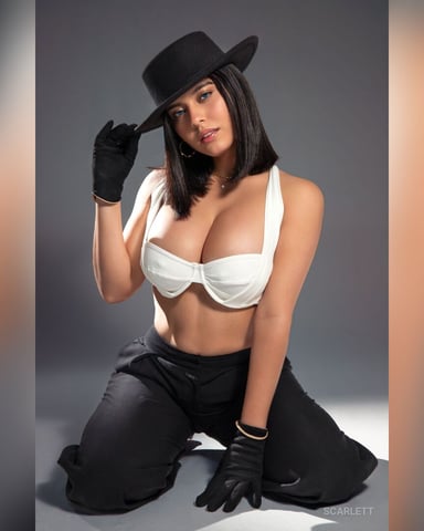 Scarlett photo