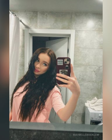 MaybelleBucklew foto