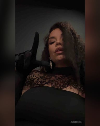 AliceReign Foto