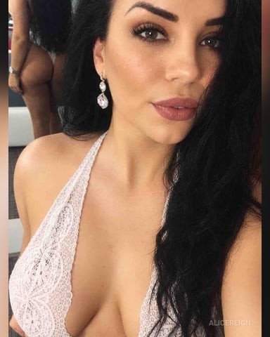 AliceReign Foto